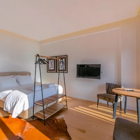 Fabrica 55 With Ac, View And Elevator Порту
