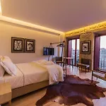 Fabrica 55 With Ac, View And Elevator Porto