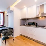 Apartman Fabrica 55 With Ac, View And Elevator Porto
