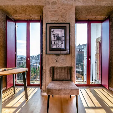 Fabrica 55 With Ac, View And Elevator 포르투